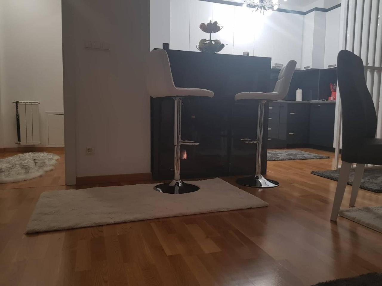 apartman nejra Tuzla Zewnętrze zdjęcie